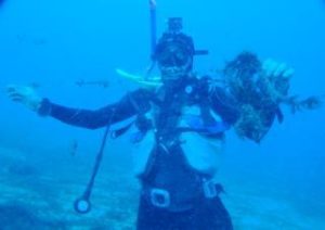 Marina Grande, parte la pulizia dei fondali