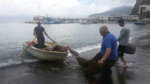 Rifiuti raccolti a Marina Grande - Sorrento